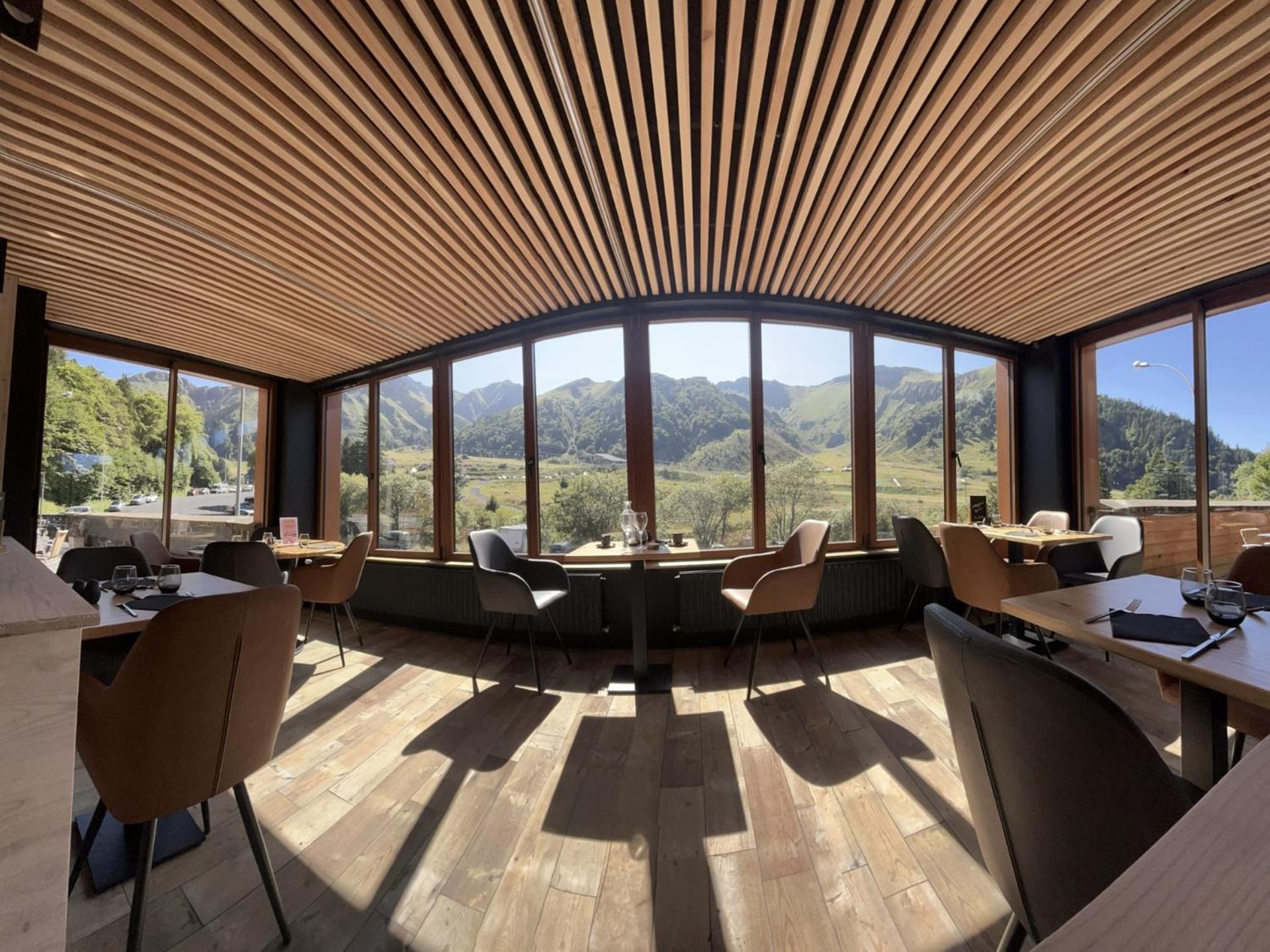 Hotel Du Puy Ferrand , Restaurant La Table De L'Ours Мон-Дор Екстер'єр фото